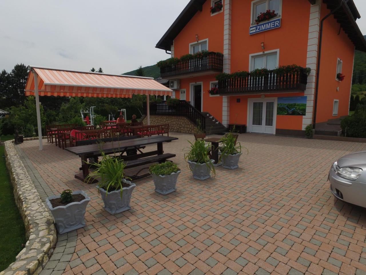 Plitvice Pension Perisic Кореница Экстерьер фото